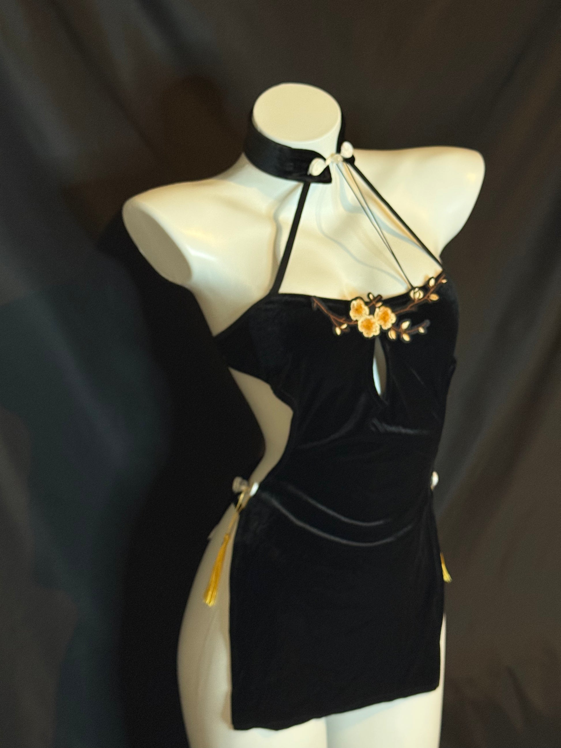 Plum Blossom Embroidered Slit Cheongsam Lingerie – Sexy Oriental Halter Dress with Side Ties