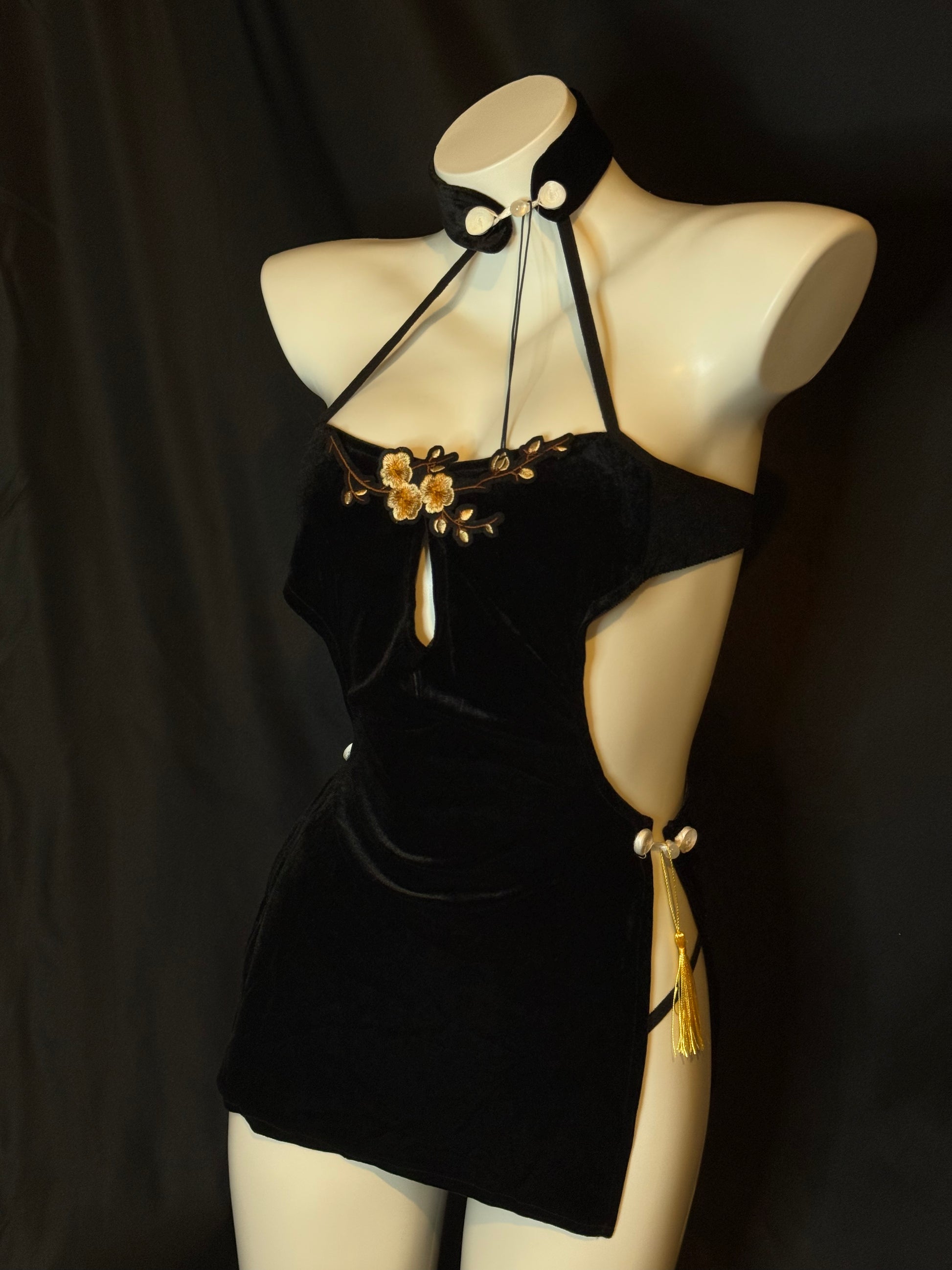 Plum Blossom Embroidered Slit Cheongsam Lingerie – Sexy Oriental Halter Dress with Side Ties