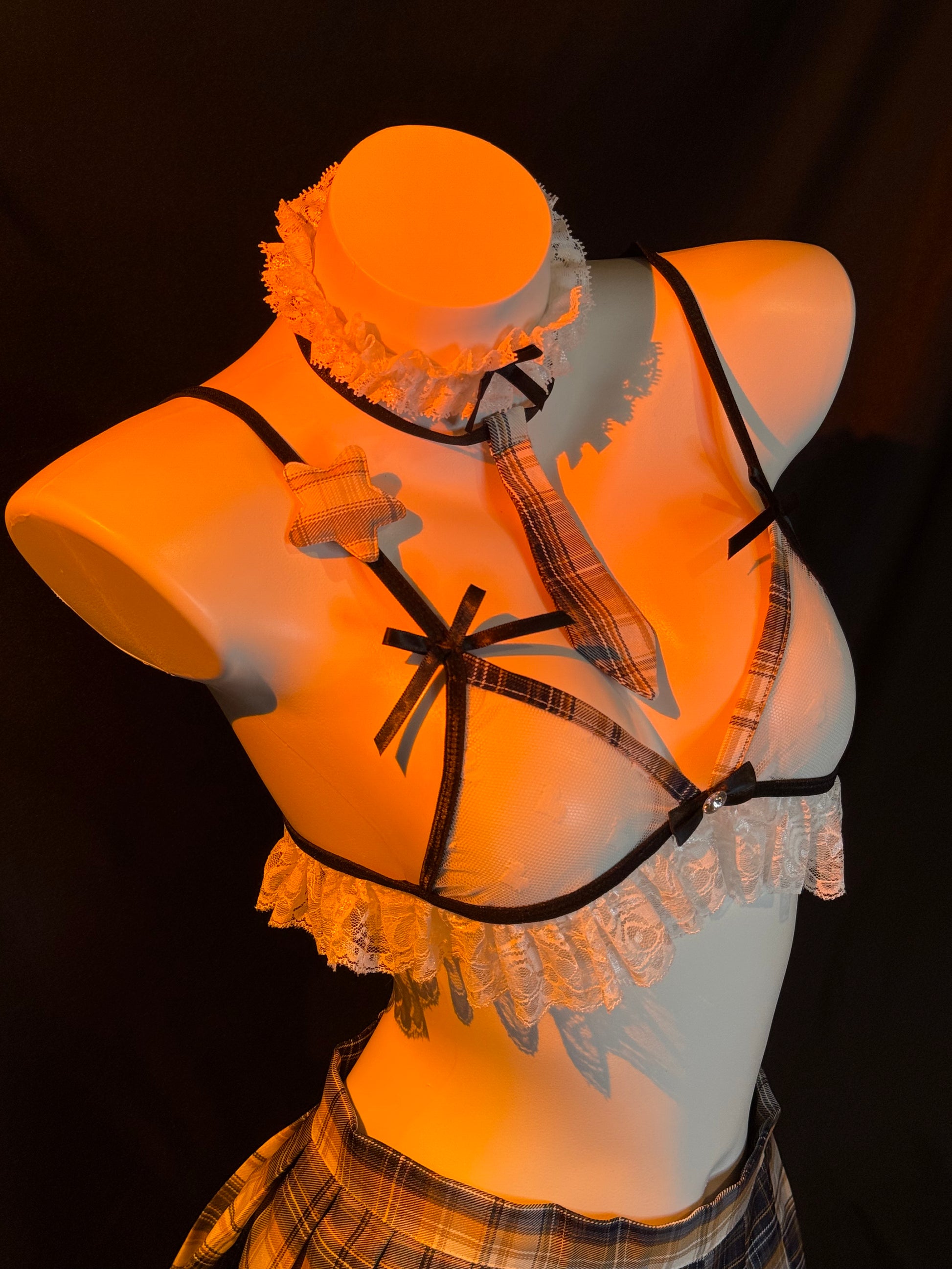 Three-point plaid skirt suit