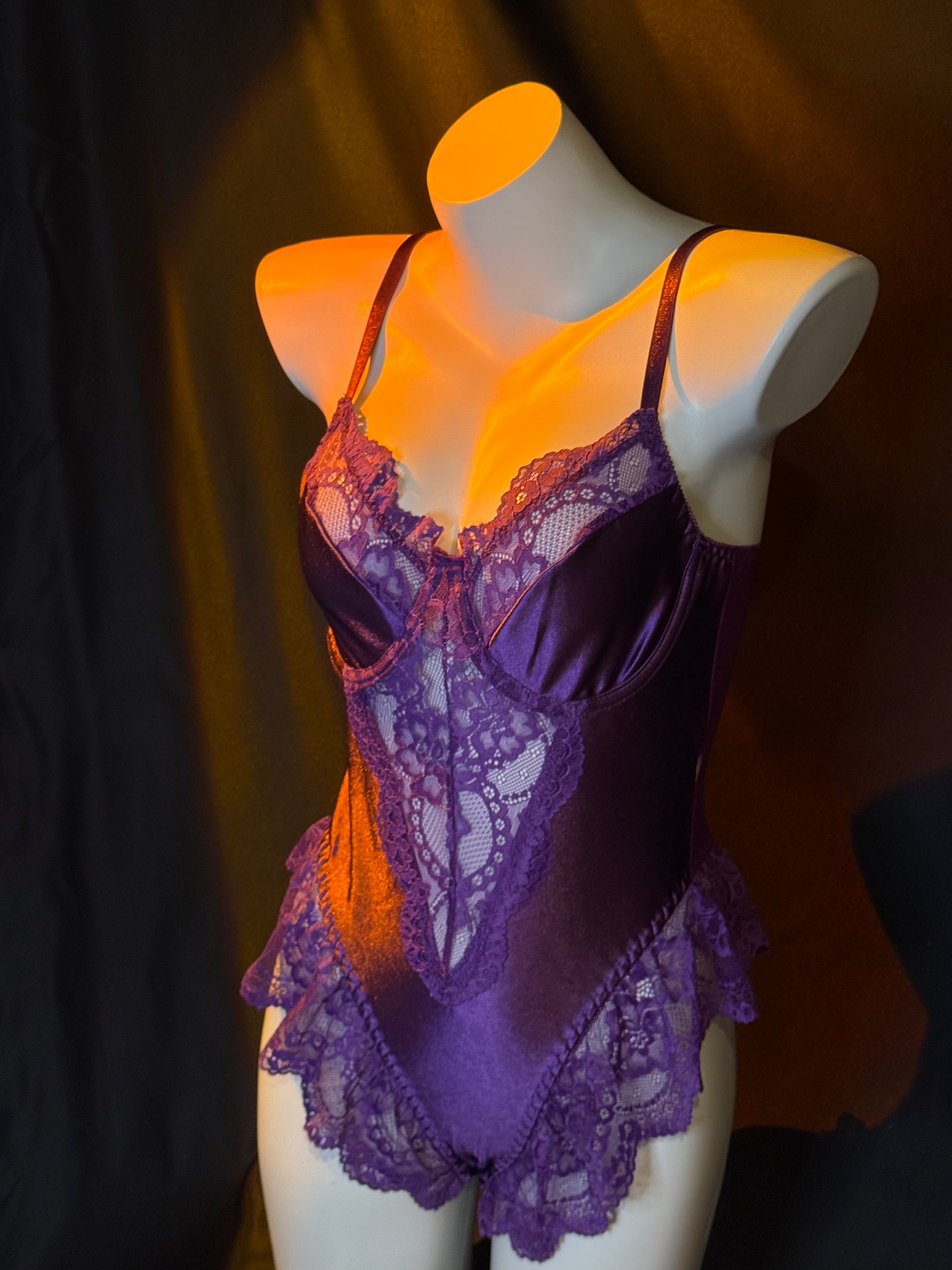 Braroo French-Style Sexy Lingerie Lace Corset Teddy with Slim Waist & Open Back